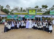 Wali Kota Pematangsiantar Wesly Silalahi SH MKn diwakili Wakil Wali Kota Herlina menjadi inspektur upacara Peringatan Hari Santri Nasional ke XI Tahun 2025, di Pondok Pesantren