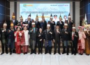 Wali Kota Pematangsiantar Wesly Silalahi SH MKn diwakili Sekretaris Daerah Sekda memimpin Pengambilan Sumpah/Janji Jabatan 20 Pejabat Pimpinan Tinggi Pratama dan 1 Kepala Puskesmas