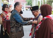 Wali Kota Pematangsiantar Wesly Silalahi SH MKn diwakili Asisten Pemerintahan dan Kesejahteraan Rakyat melepas keberangkatan anggota Kwartir  untuk mengikuti Jambore Nasional Jamnas  XII Tahun 2026