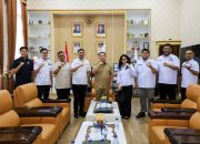 Wali Kota Pematangsiantar Wesly Silalahi SH MKn menyambut audiensi dan silaturahmi Badan Pengurus Daerah Himpunan Pengusaha Muda Indonesia Sumatera Utara BPD HIPMI Sumut